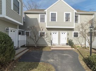 11 Brookside Rd UNIT 2, Braintree, MA 02184