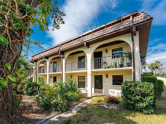 4th image of 149 Englewood Isles Pkwy Unit 607