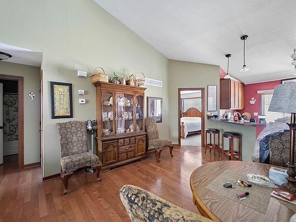 5th image of 1560 Lincoln Park Dr