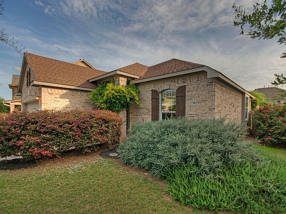 2nd image of 8600 Alophia Dr