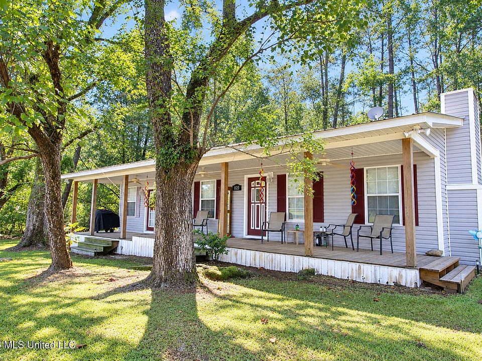 1st image of 1323 Jonathan Rd