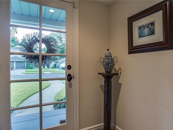 4th image of 6212 Malcolm Dr