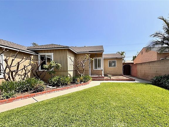 3rd image of 11162 Ranger Dr