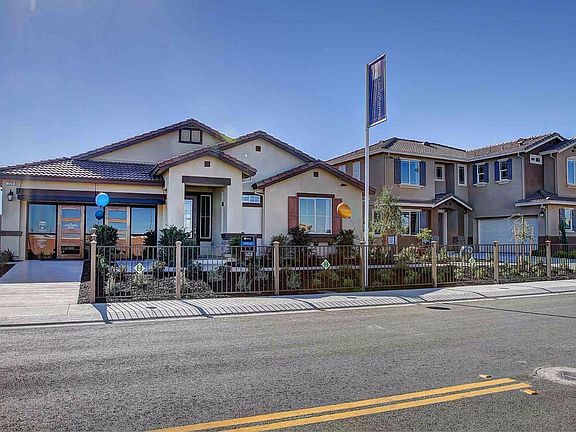 3rd image of 130 Crescent Dr
