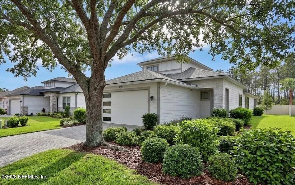 4 bed, 3.0 bath, 2124 sqft, $3,795 — Photo 1
