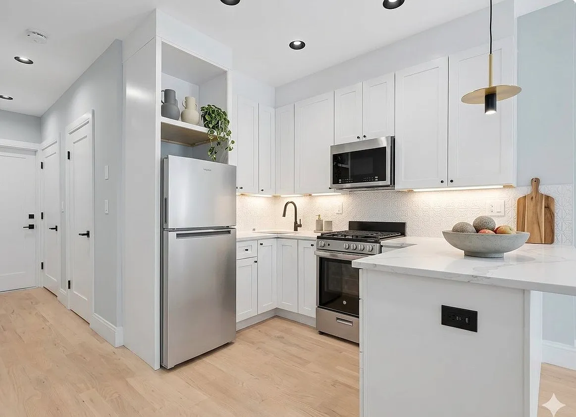 2 bed, 975 sqft, $3,600 — Photo 2