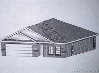 3147 Seabiscuit St, Durant, OK 74701