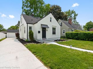 1420 Villa Rd, Birmingham, MI 48009