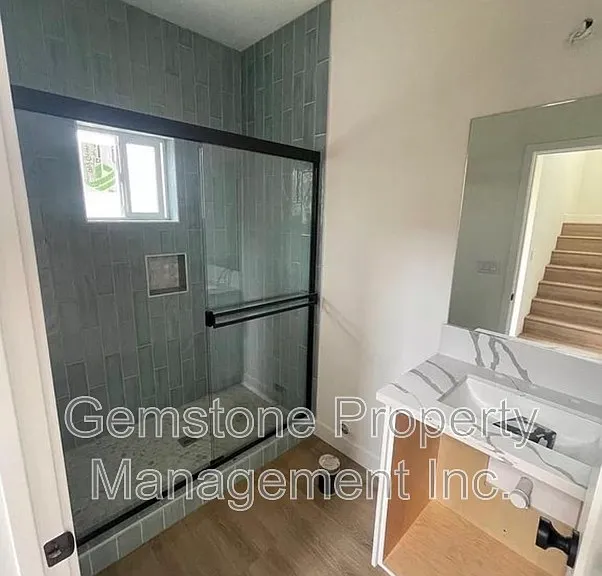 6252 Stewart St — Photo 11