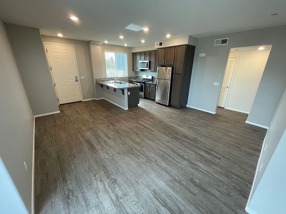 1st image of 1904 F Ave APT 201