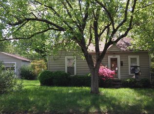 2200 1st St NE, Hickory, NC 28601