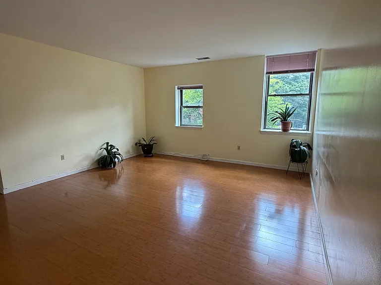314 Bedford St #106 — Photo 7