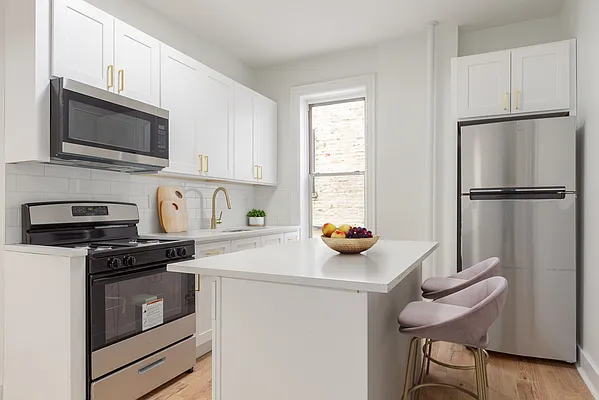 Rented by The Syper Group | media 31