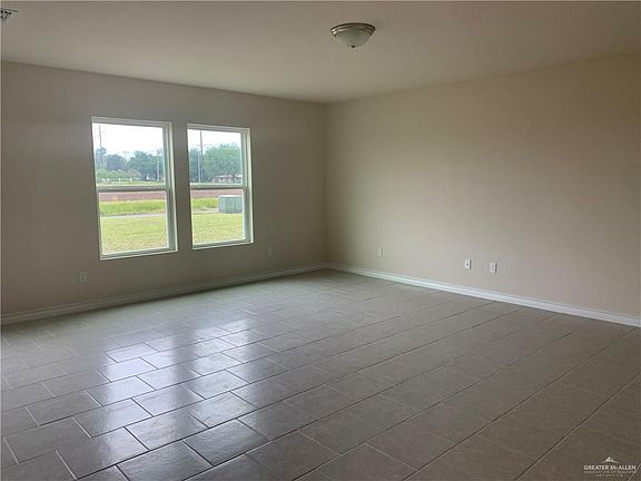 4th image of 1701 Buen Camino St