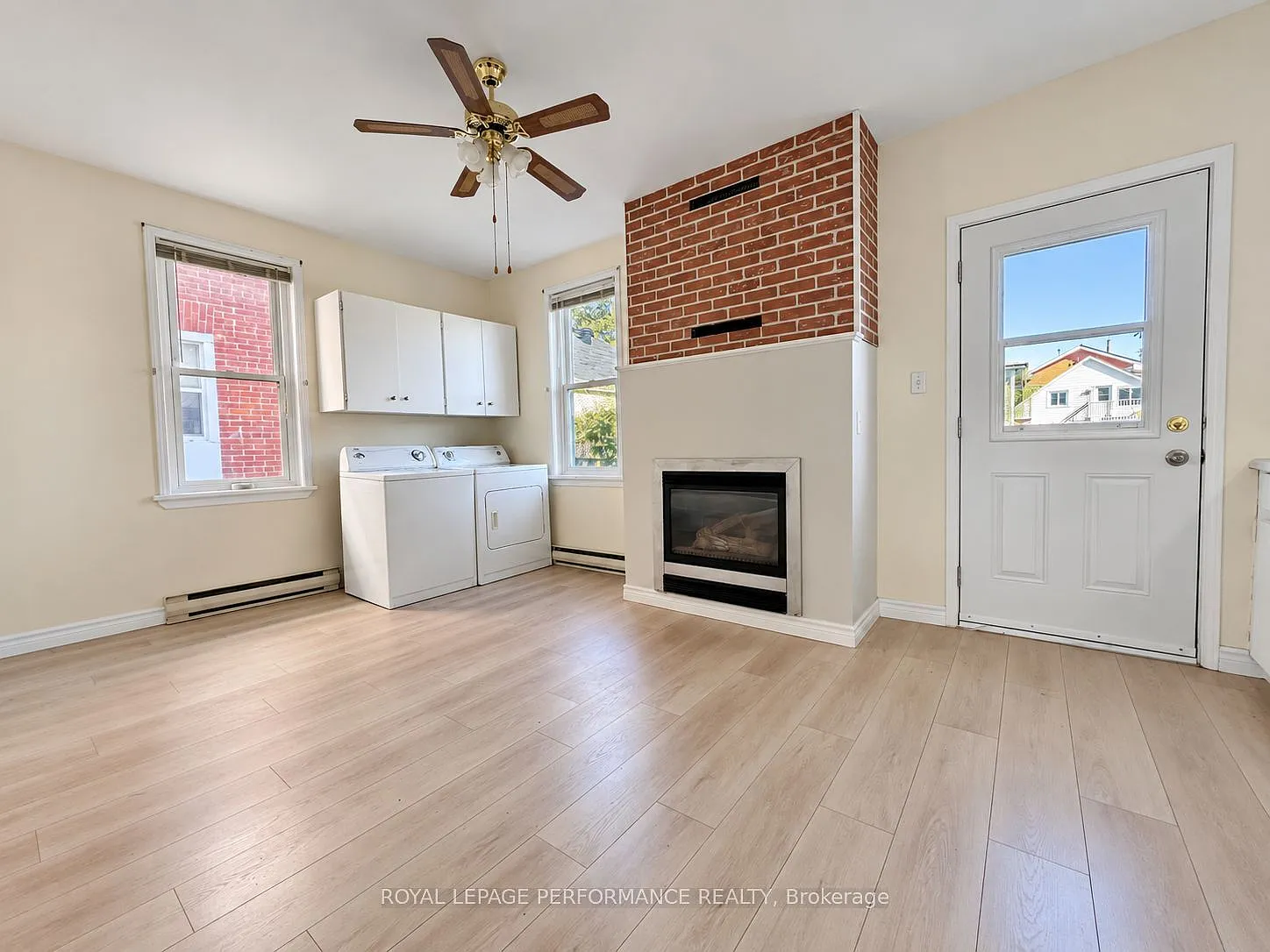 3 bed, $1,800 — Photo 3