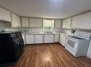 2 Bow St FLOOR 2, Plainville, MA 02762