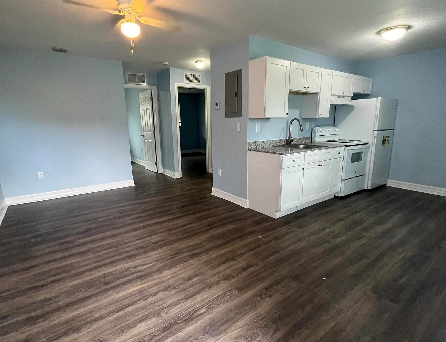 2 bed, 1.0 bath, 750 sqft, $1,875 — Photo 4