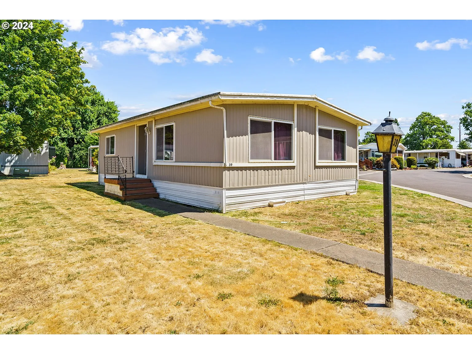 1225 W 10th Ave Unit 39 photo 1