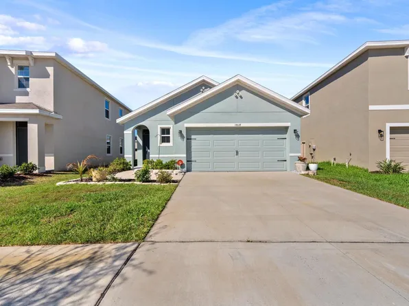 17037 Oval Rum Dr, Wimauma, FL 33598