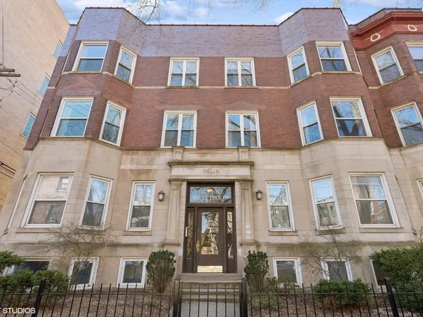 1015 W Dakin St APT 2E, Chicago, IL 60613
