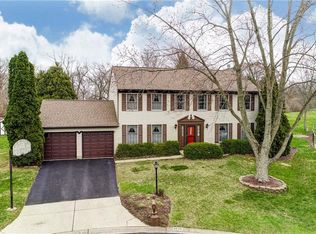 6070 Pine Glen Ln, Dayton, OH 45424