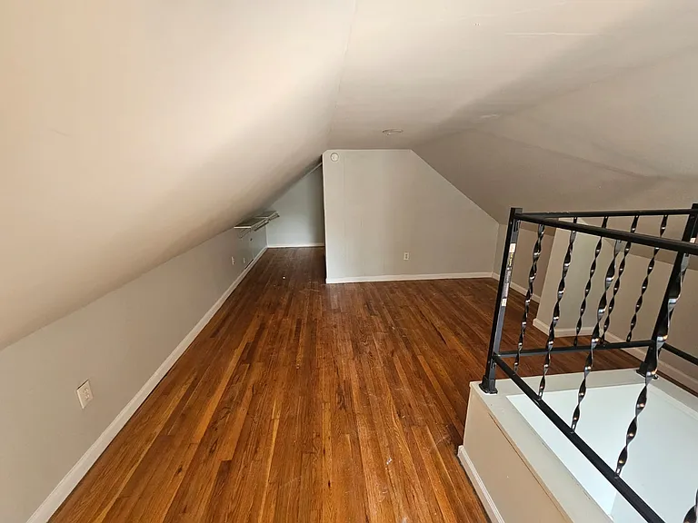 20630 Morris Ave — Photo 16