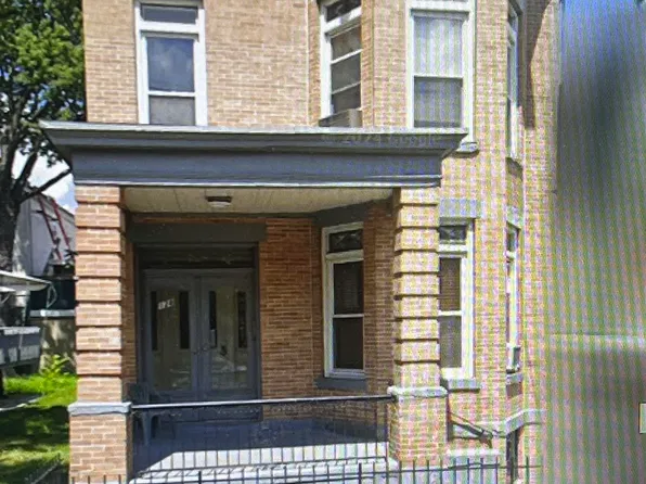 128 35th St, Union City, NJ 07087