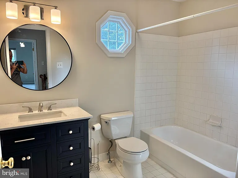 335 Danbury Ct #335 — Photo 28