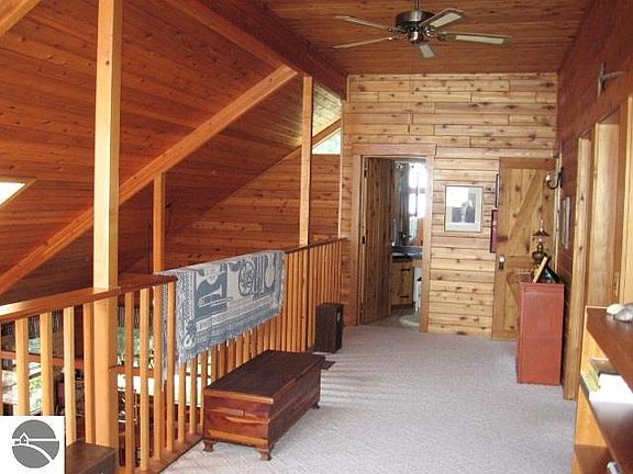 5th image of 6144 Lakewood Dr