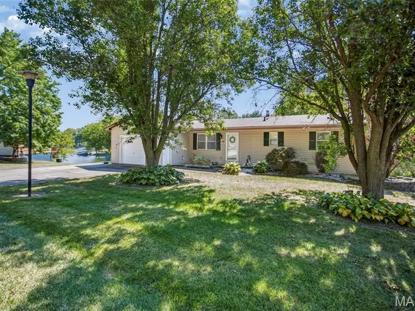 712 Riviera Cir, Edwardsville, IL 62025