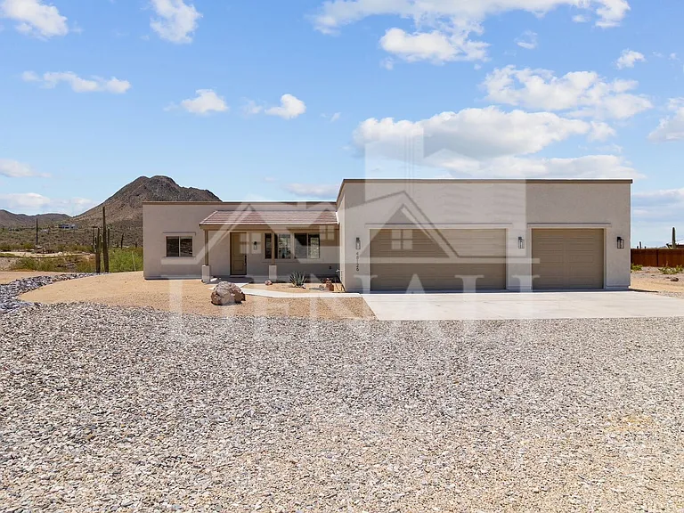48126 N Coyote Pass Rd — Photo 1