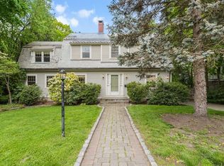 128 Barnard Ave, Watertown, MA 02472