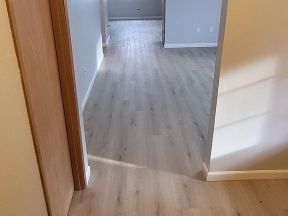 3rd image of 10421 59th Dr NE