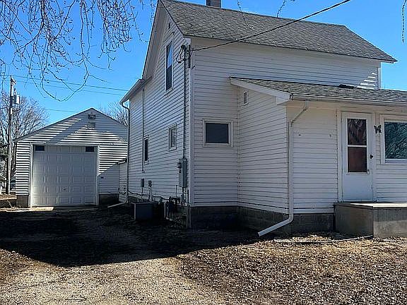 5th image of 4684 Goldenrod Ave