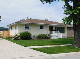 707 212th St, Dyer, IN 46311