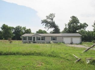 8922 Equestrian Dr, Cedarville, AR 72932
