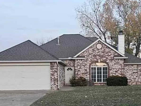 2417 Liberty Ln, Enid, OK 73703