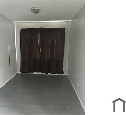 2056 Stockton Dr — Photo 3