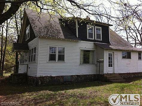 2nd image of 7492 E Vestaburg Rd