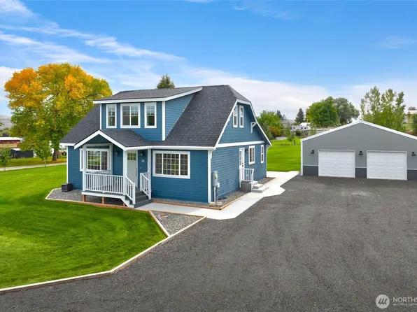 61 Thunder Rd, Selah, WA 98942