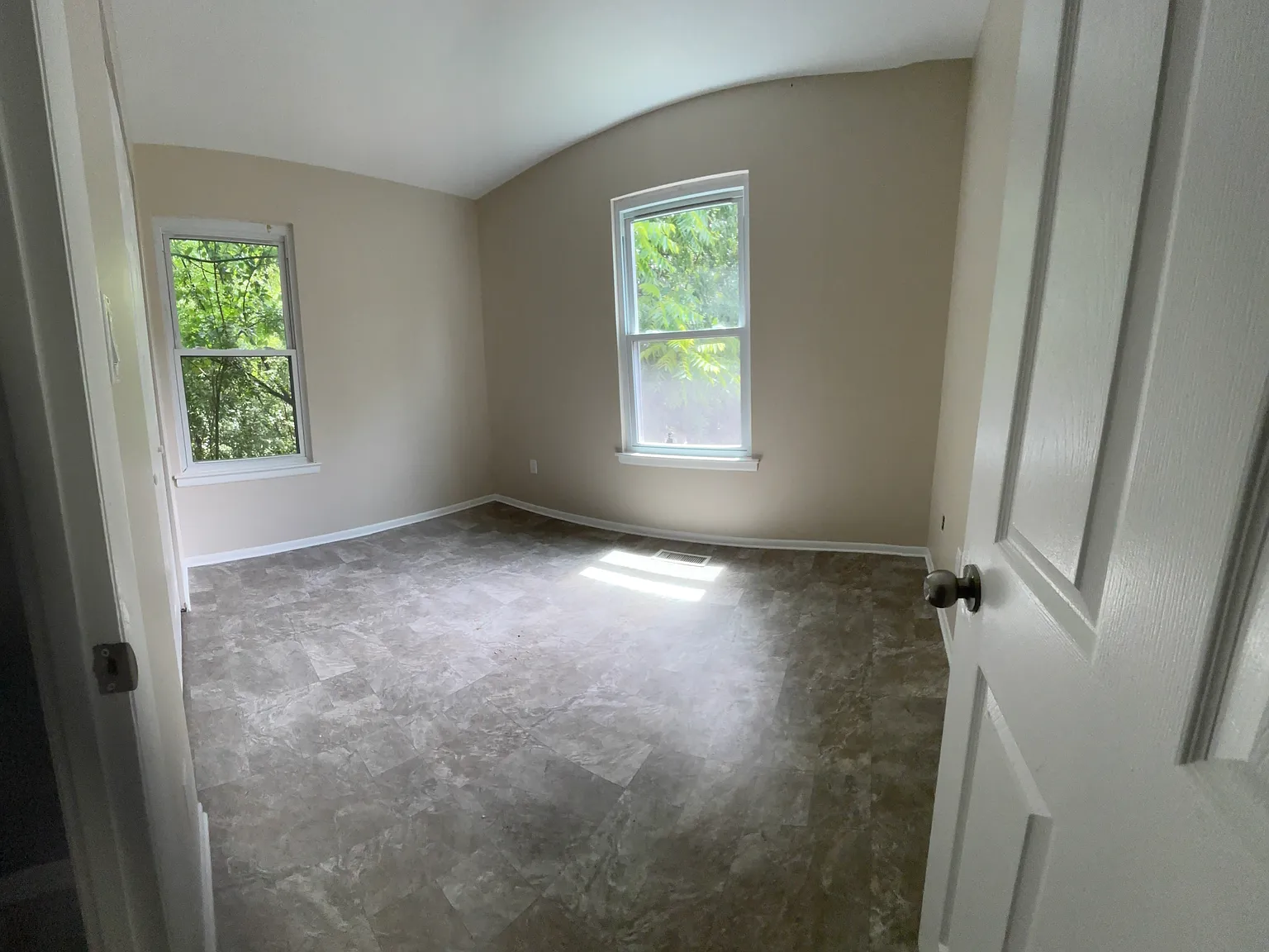 1801 Jaybird Ct — Photo 3