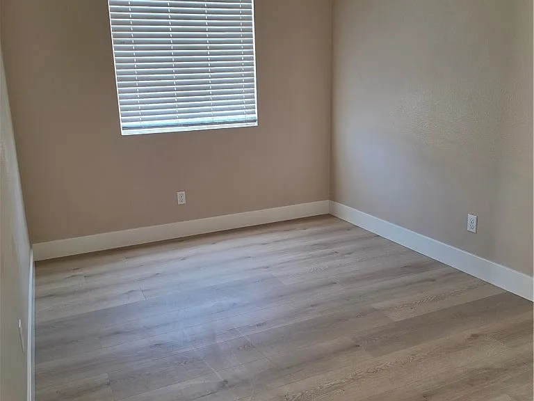 24541 Lancer Pl — Photo 8