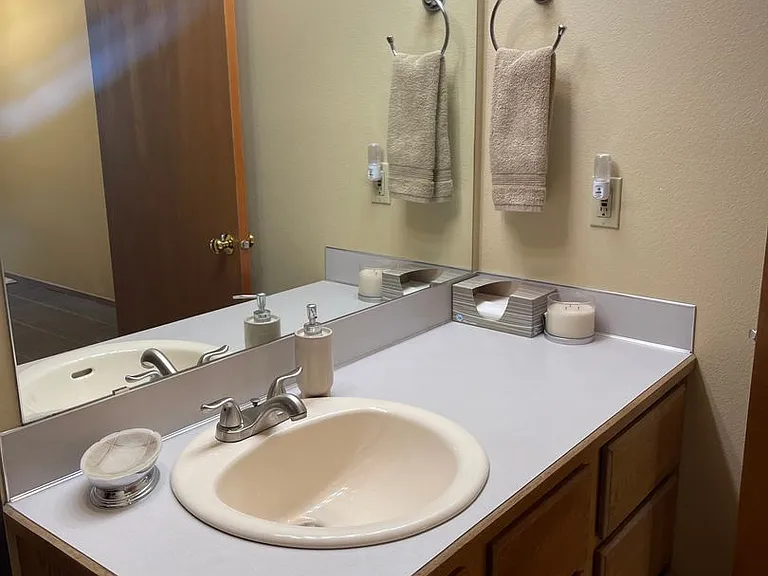 734 N 94th St #6 — Photo 10