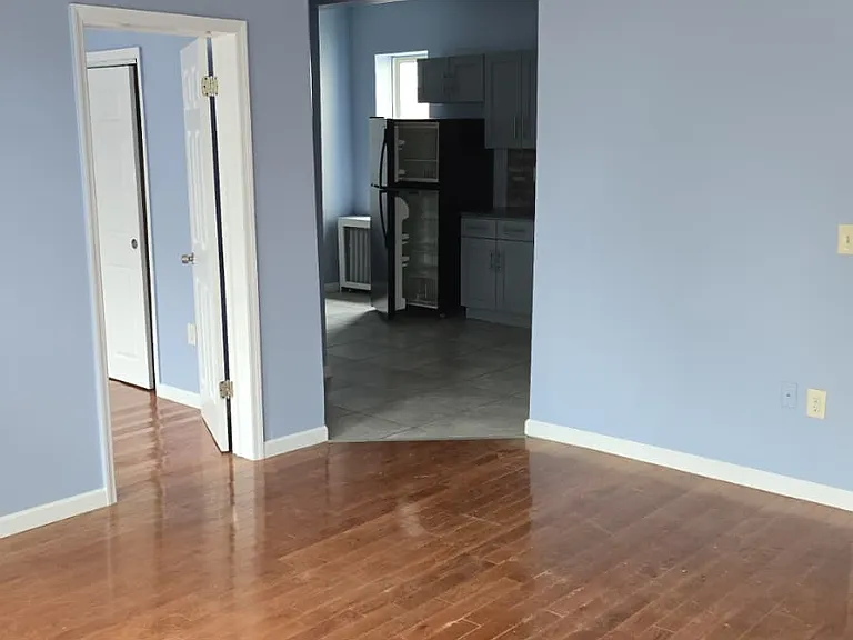 45 Cedar Ave #6 — Photo 4