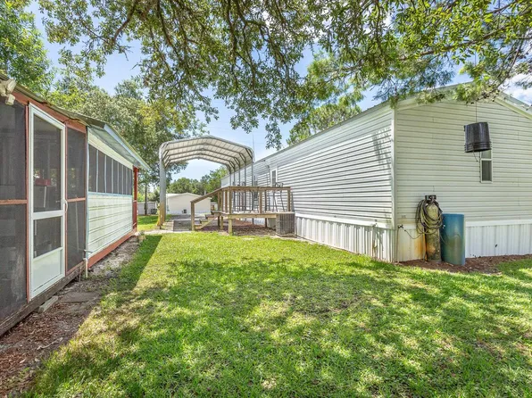 2183 Oak St, Lanark Village, FL 32322