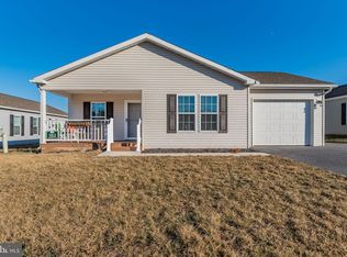 102 Glenridge Dr, Carlisle, PA 17015