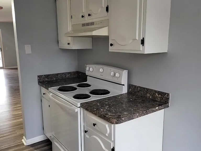 4328 W Bancroft St #1 — Photo 6