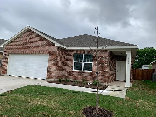 1637 Shadow Hawk Dr Photo 1