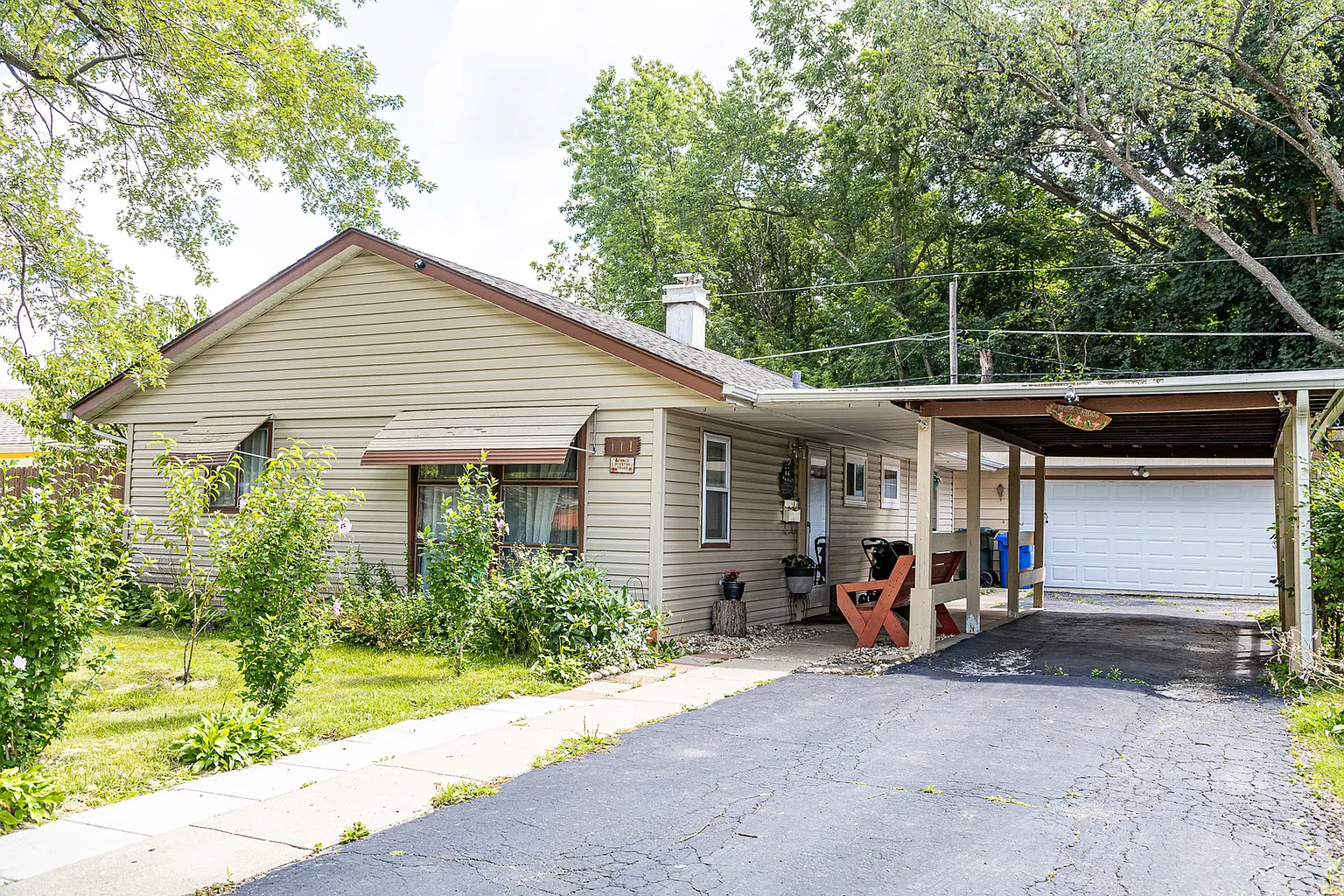 111 Birch St photo 1