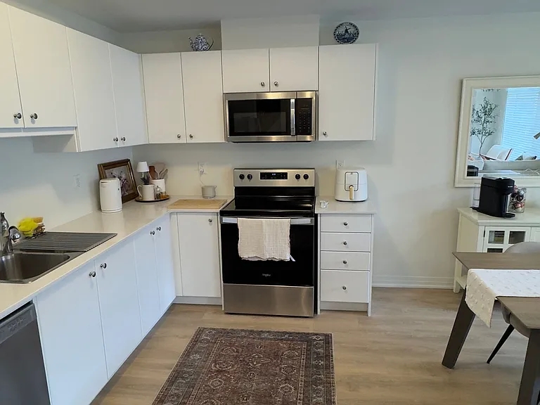 28 Emmas Way W — Photo 11